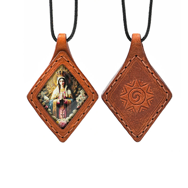GIVELUCK Leather shell pendant necklace with various shapes and styles - pattern customization