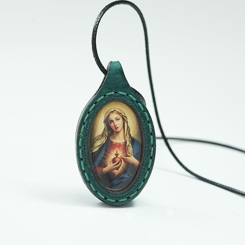GIVELUCK Leather shell pendant necklace with various shapes and styles - pattern customization